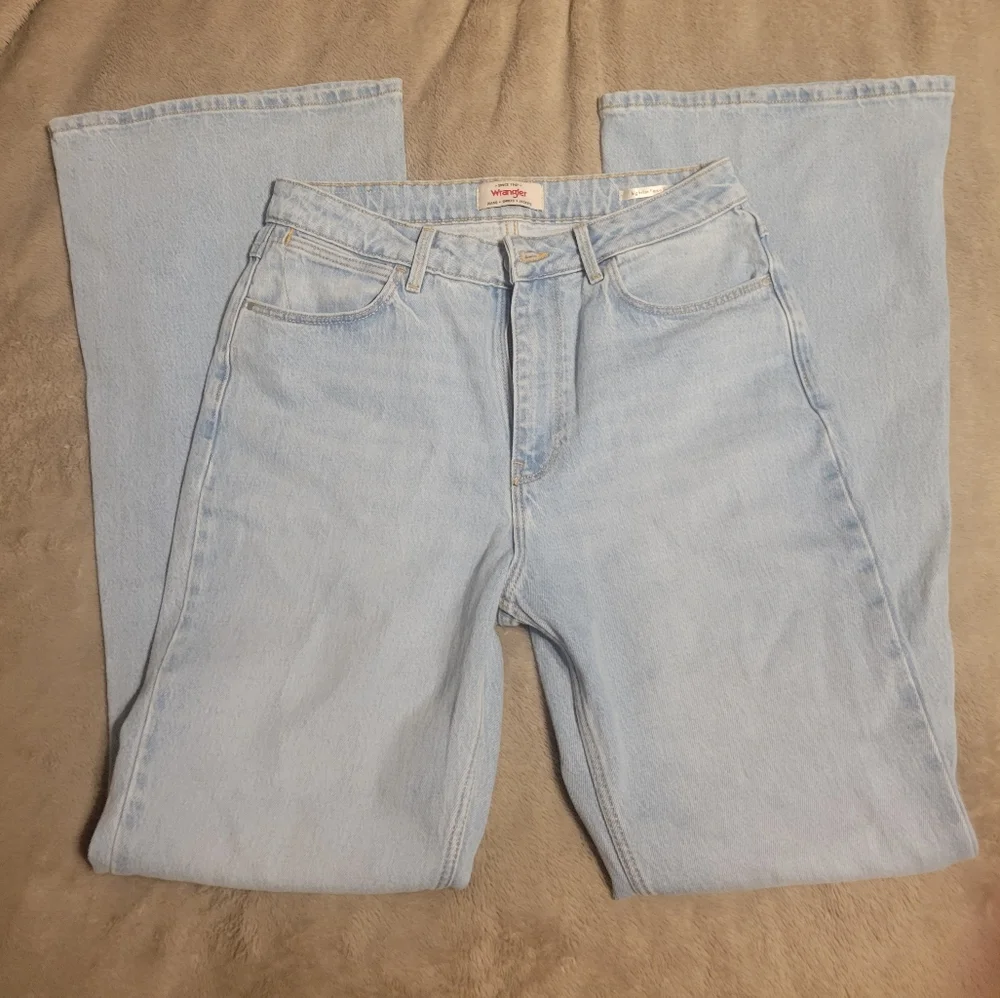 Wrangler Light Blue Flare Jeans with Red & Navy Pocket Stitching